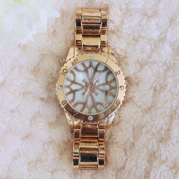 Avon Signature Collection Gold Watch Women’s - Picture 2 of 10